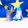 Djeca mogu graditi svemirski shuttle i lansirnu rampu s Magna-Tiles Space setom od 32 dijela.